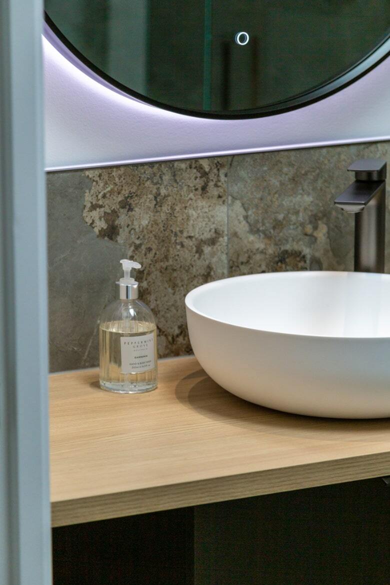 Minden Vanities